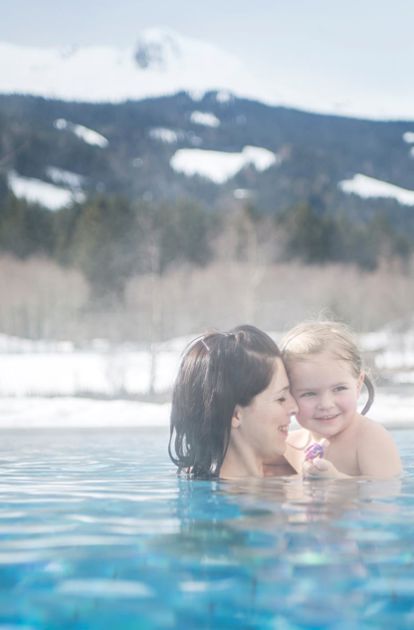 La piscina esterna in inverno
