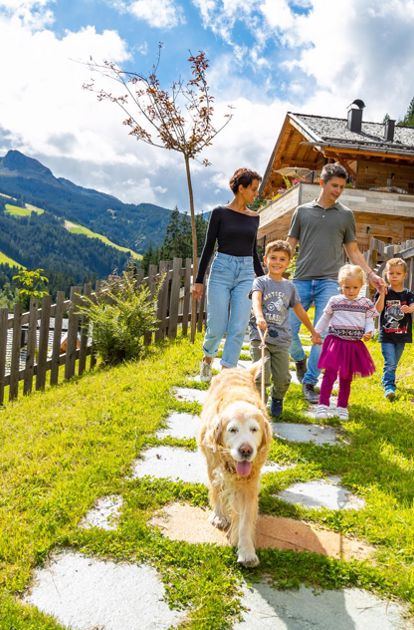 Familie mit Hund